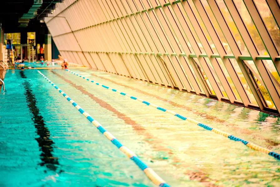 上海成人混凝土钢结构游泳池项目